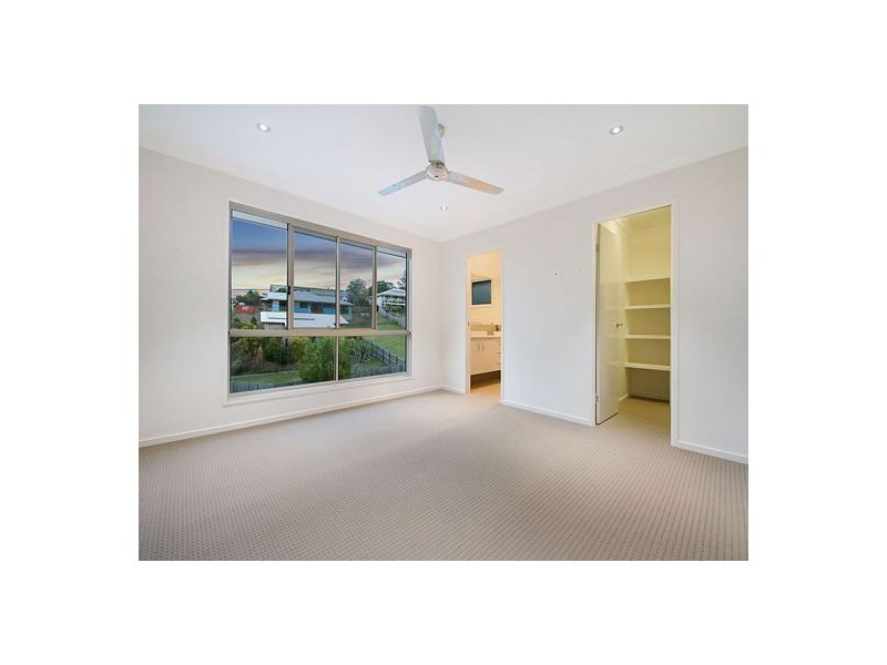 66 Robertson Drive, Burnside QLD 4560