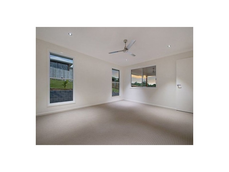 66 Robertson Drive, Burnside QLD 4560