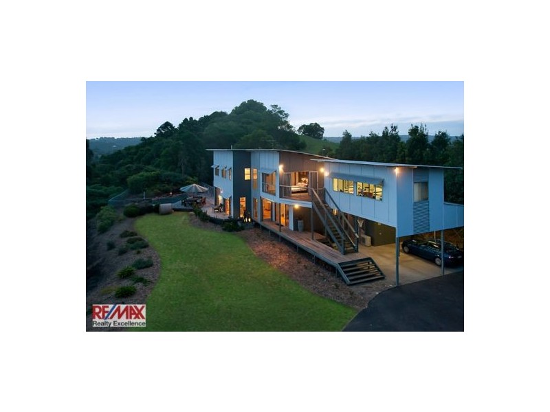 182 Thompson Road, Towen Mountain QLD 4560