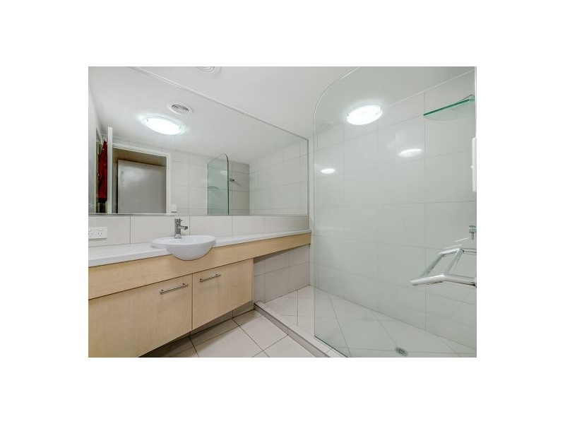 U17 / 51 Grand Parade, Kawana Island QLD 4575