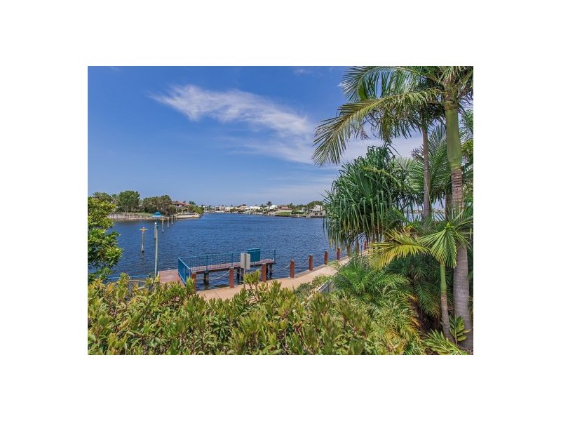 U17 / 51 Grand Parade, Kawana Island QLD 4575