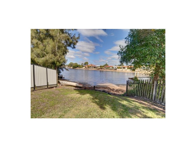 4 Narranda Place, Mountain Creek QLD 4557