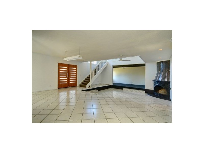4 Narranda Place, Mountain Creek QLD 4557