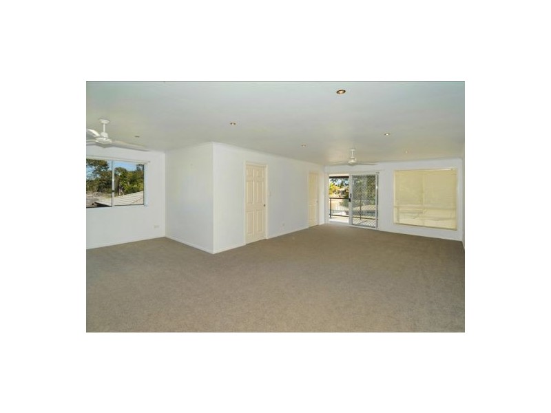 4 Narranda Place, Mountain Creek QLD 4557