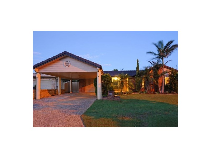 11 Helm Crescent, Wurtulla QLD 4575