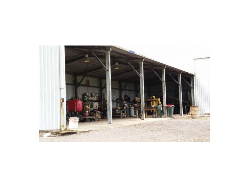 199 Yandina Bli Bli Rd, Maroochy River QLD 4561