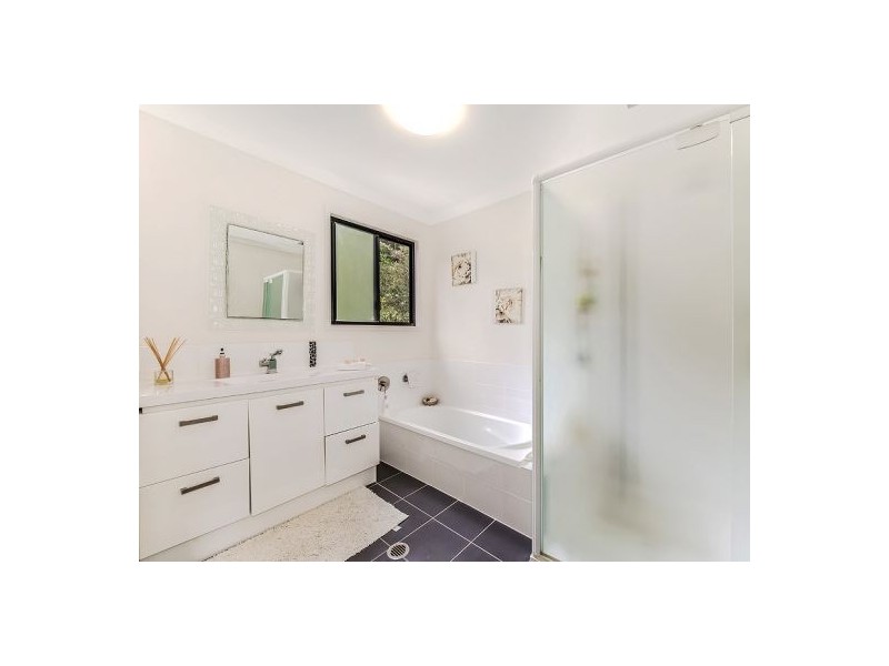 14 Warrener Place, Maroochy River QLD 4561