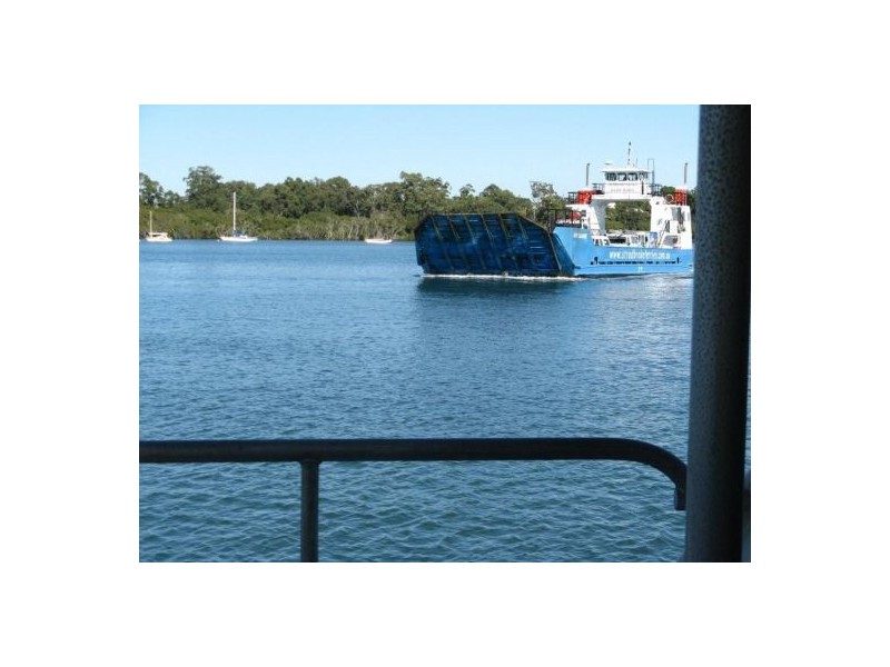 106 Western Road, Macleay Island QLD 4184