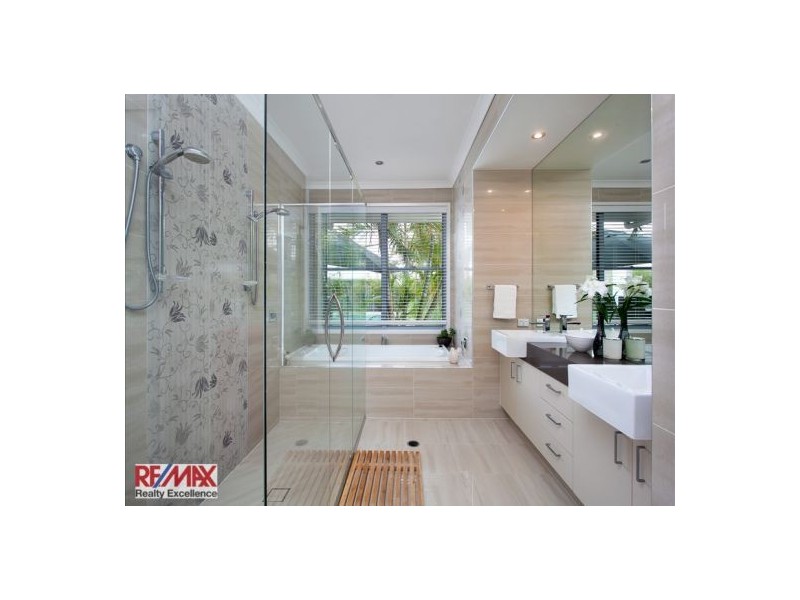 13 Westholme Circuit, Pelican Waters QLD 4551