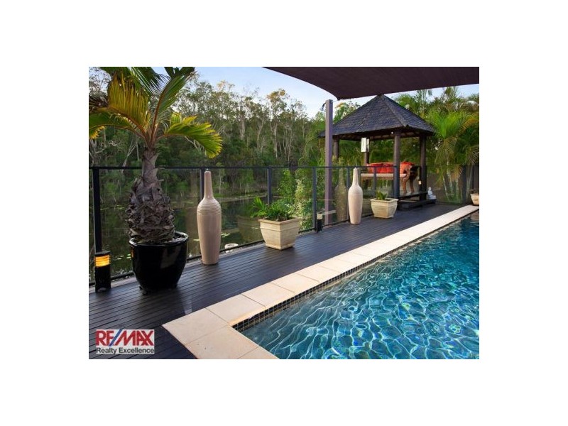 8 Campbellville Circuit, Pelican Waters QLD 4551