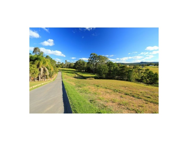 40 MOUNTAIN VIEW COURT, Yandina QLD 4561