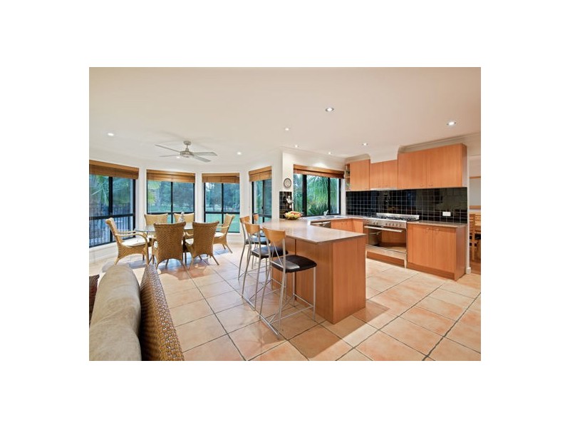 3 Midden Place, Pelican Waters QLD 4551