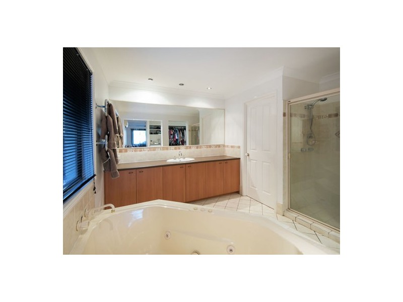 3 Midden Place, Pelican Waters QLD 4551