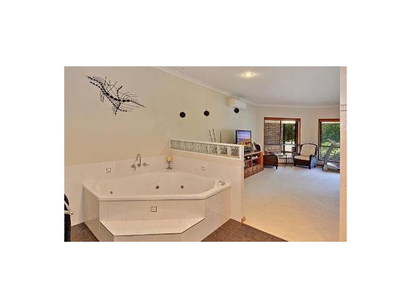 299 Glenview Road, Glenview QLD 4553