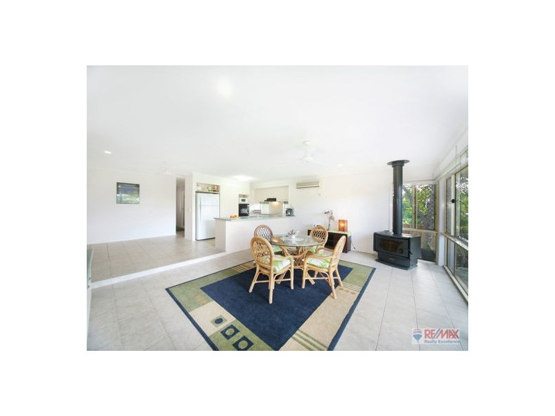 10 Courcheval Terrace, Mons QLD 4556