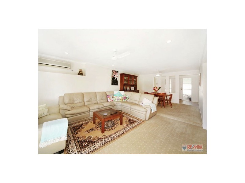 10 Courcheval Terrace, Mons QLD 4556