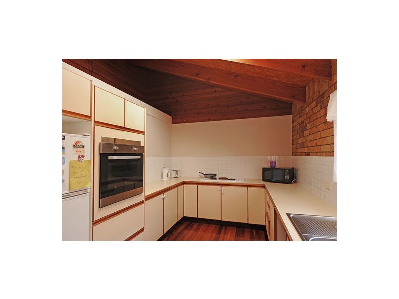 17 Baroona Street, Wurtulla QLD 4575