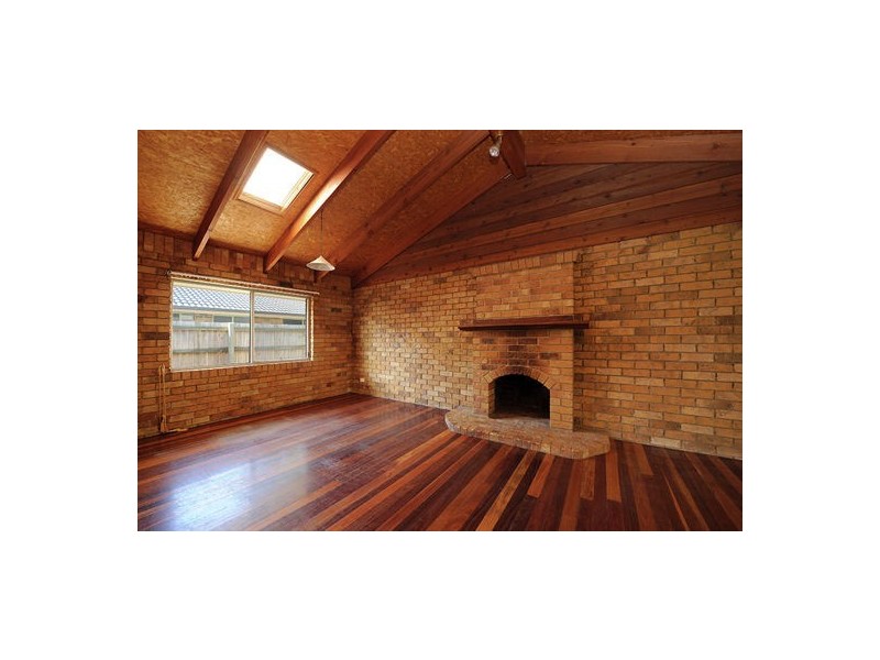 17 Baroona Street, Wurtulla QLD 4575