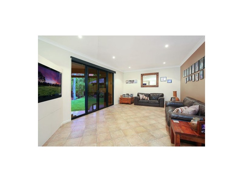 29 Courcheval Tce, Mons QLD 4556