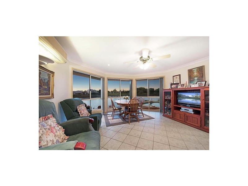 4 Willaroo Court, Wurtulla QLD 4575