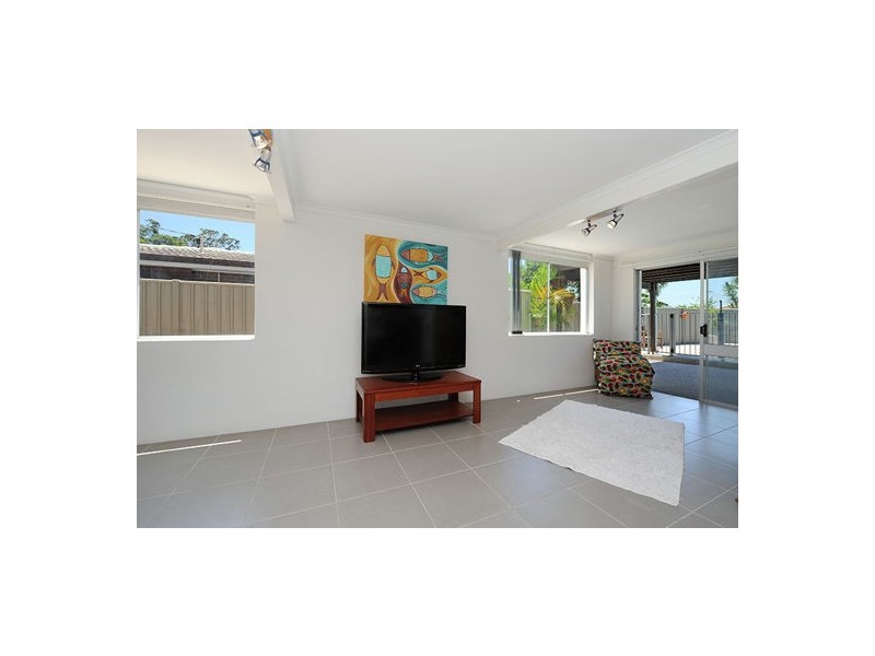 3 Mulloka Esplanade, Wurtulla QLD 4575