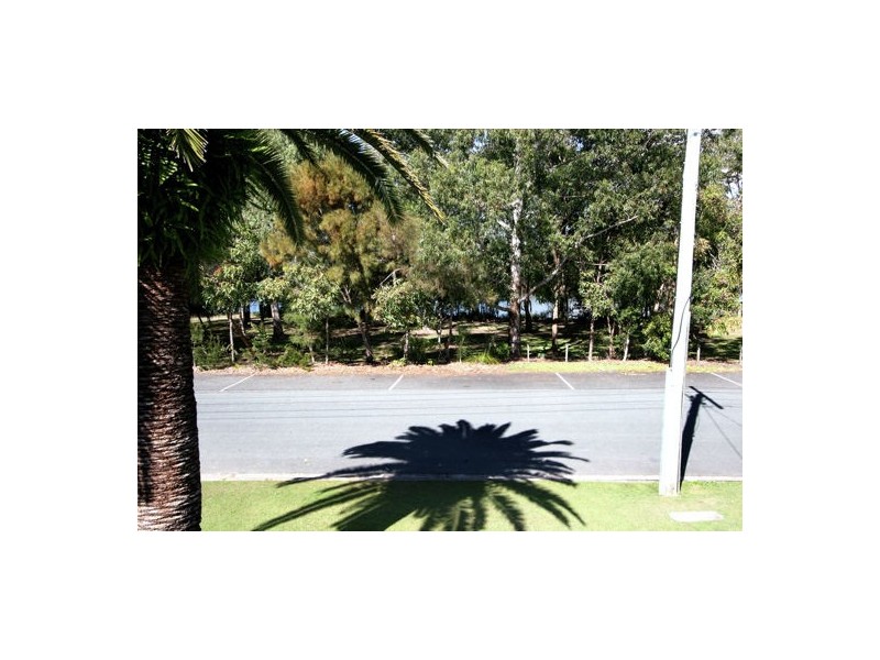 3 Mulloka Esplanade, Wurtulla QLD 4575