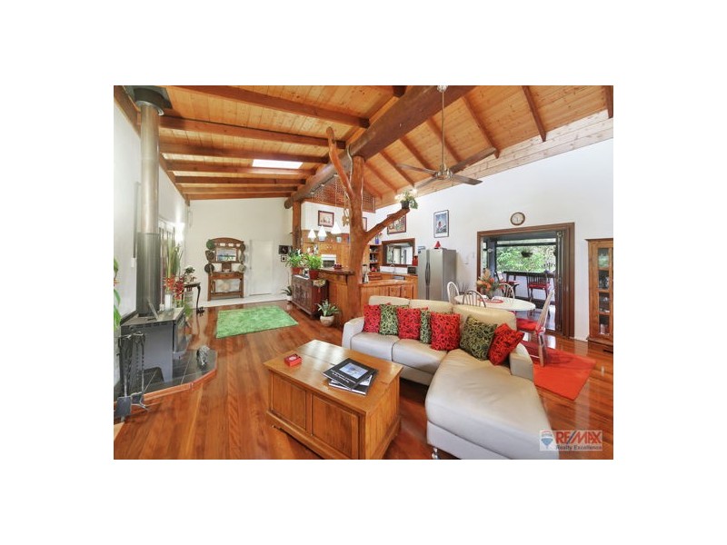 8 Wilga Court, Mapleton QLD 4560