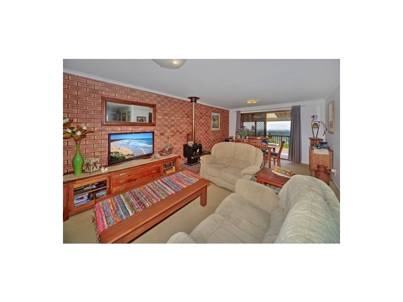 25 Flaxton Drive, Mapleton QLD 4560
