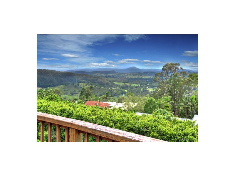 25 Flaxton Drive, Mapleton QLD 4560