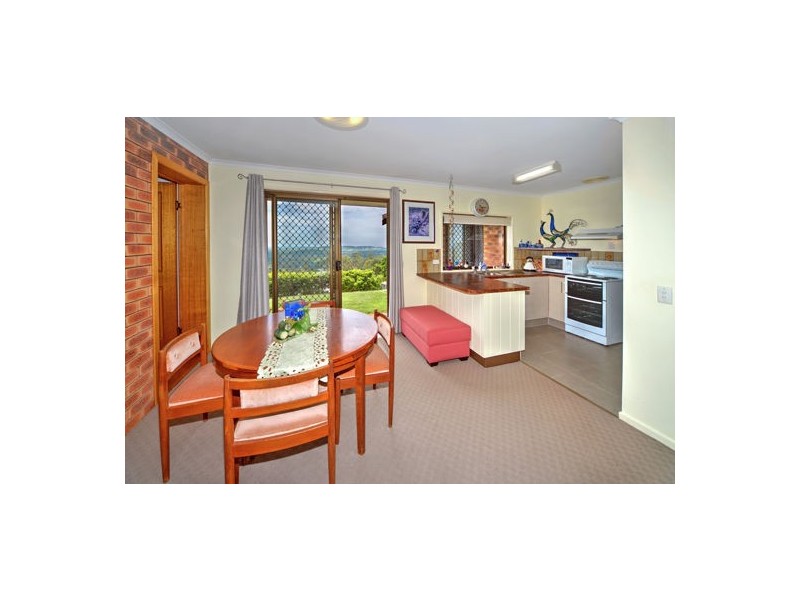 25 Flaxton Drive, Mapleton QLD 4560
