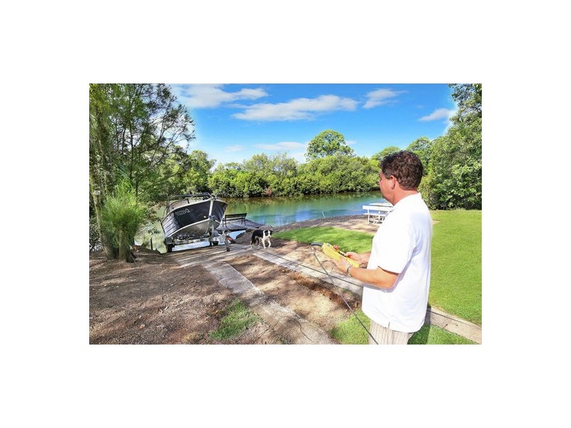 563 Petrie Creek Rd, Rosemount QLD 4560