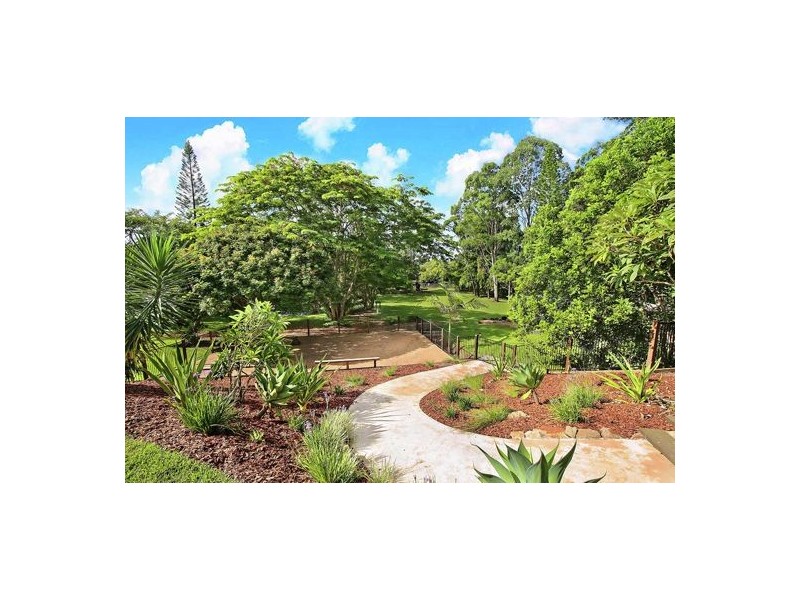 563 Petrie Creek Rd, Rosemount QLD 4560