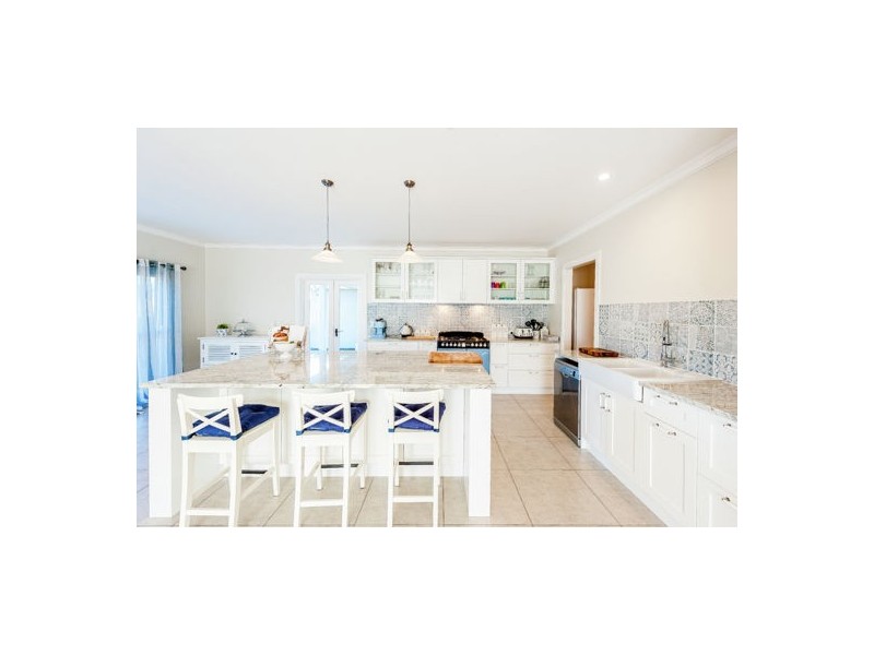 289 Dulong Rd, Dulong QLD 4560