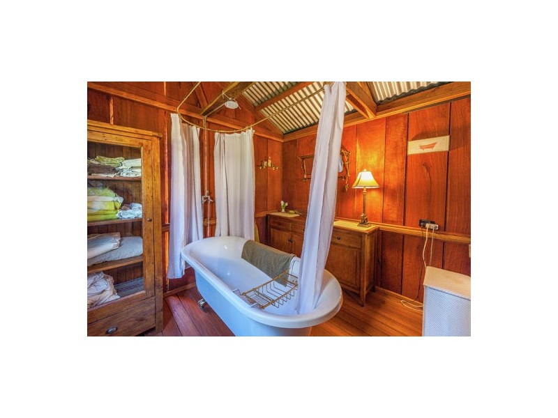 289 Dulong Rd, Dulong QLD 4560