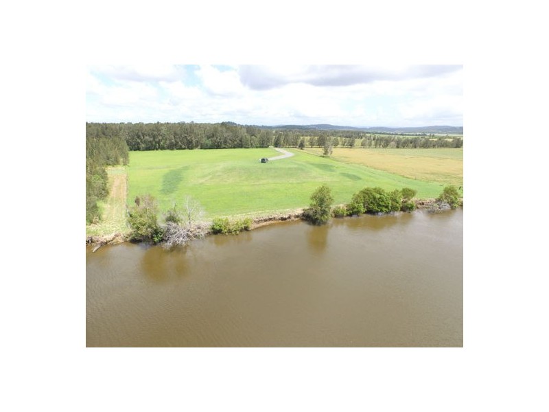 330-332 BURTONS ROAD, Maroochy River QLD 4561