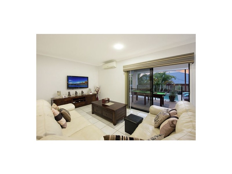 54 Petigrain Avenue, Palmwoods QLD 4555