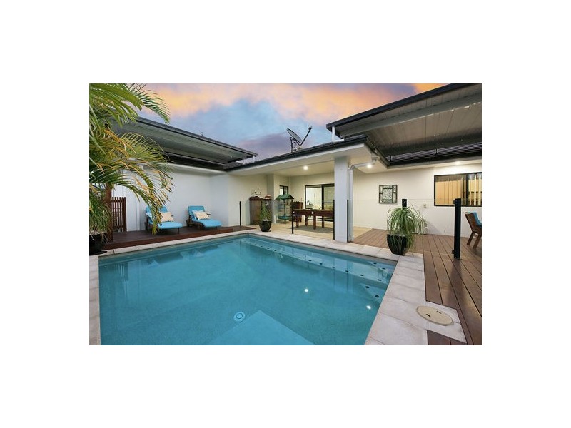 54 Petigrain Avenue, Palmwoods QLD 4555