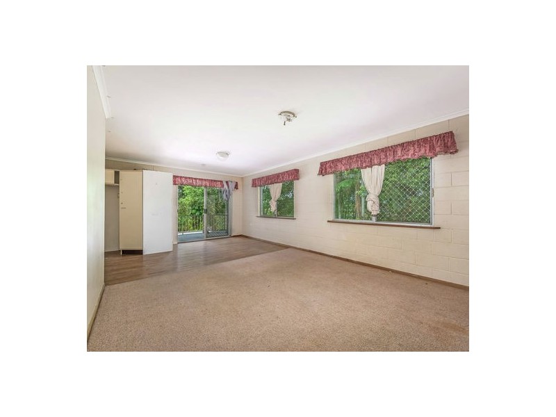 14 Rifle Range Rd, Nambour QLD 4560