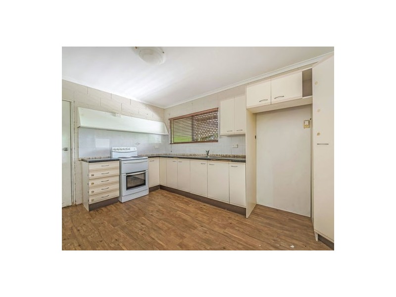 14 Rifle Range Rd, Nambour QLD 4560