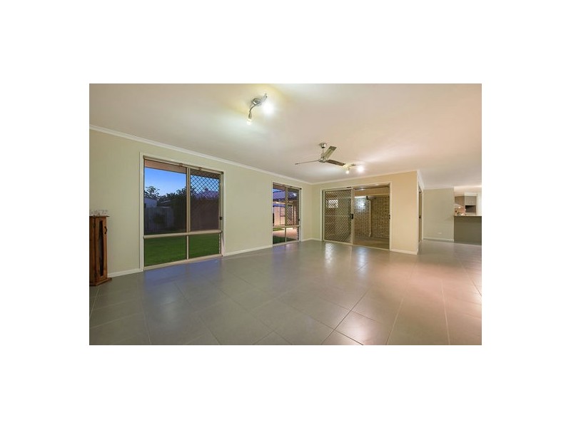 11 Maple Court, Yandina QLD 4561