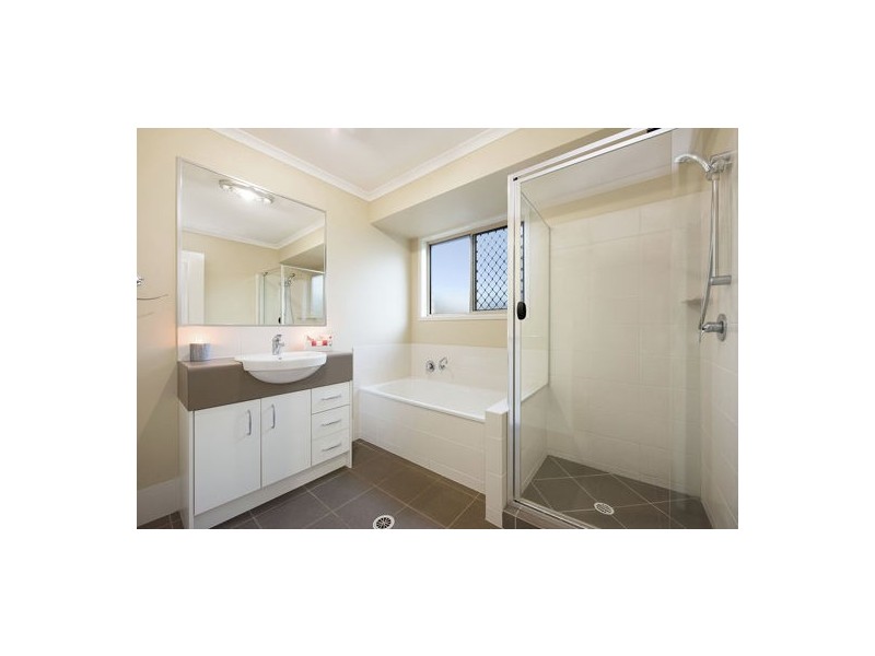 11 Maple Court, Yandina QLD 4561