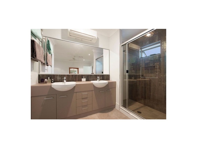 5 Kindal Court, Palmwoods QLD 4555