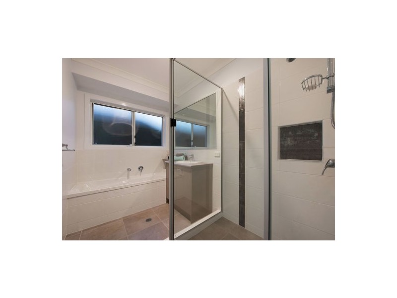 5 Kindal Court, Palmwoods QLD 4555