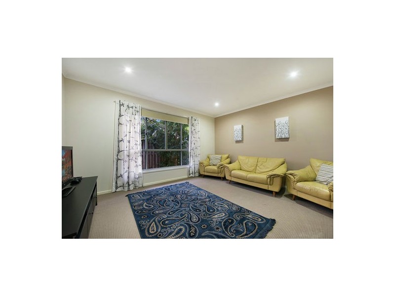 3 Griffin Place, Coes Creek QLD 4560