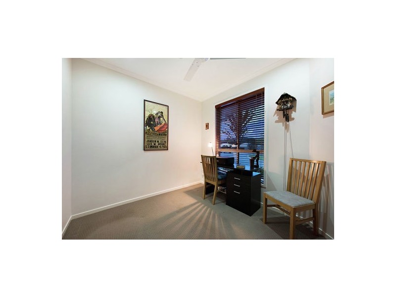 3 Griffin Place, Coes Creek QLD 4560