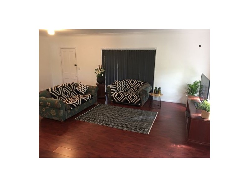 13 Brandenburg Rd, Mooloolah Valley QLD 4553