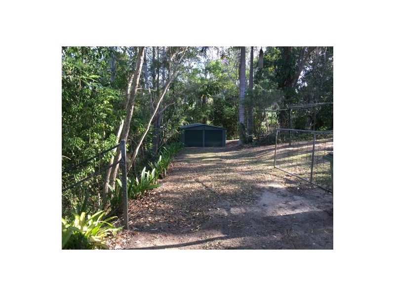 13 Brandenburg Rd, Mooloolah Valley QLD 4553