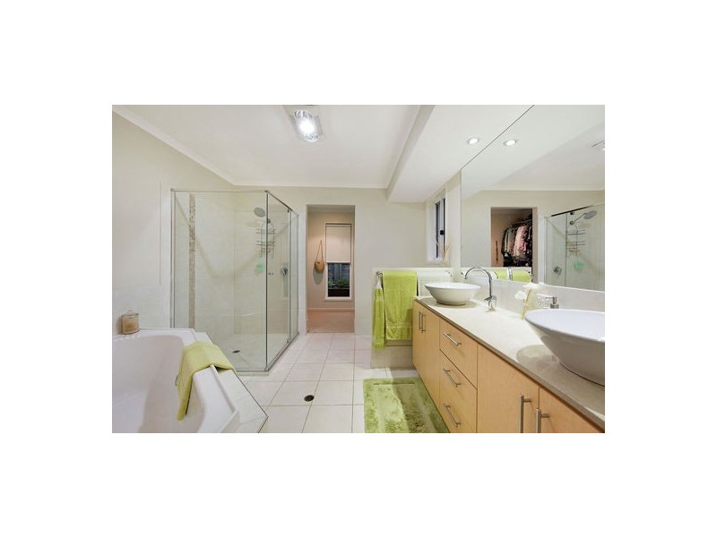 25 Parkwood Place, Palmwoods QLD 4555