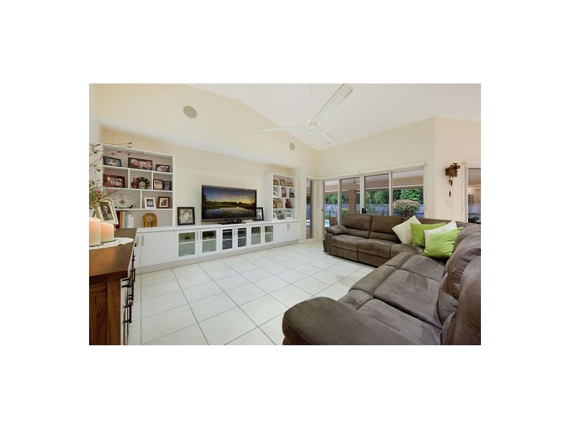 25 Parkwood Place, Palmwoods QLD 4555