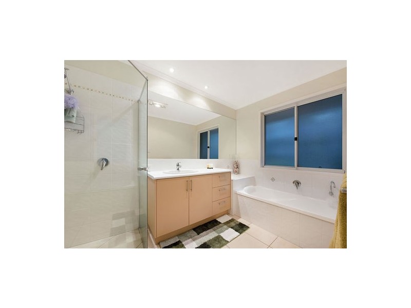 25 Parkwood Place, Palmwoods QLD 4555